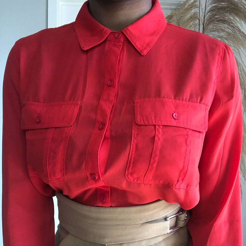 Forever21  Red button down blouse - Picture 5 of 5